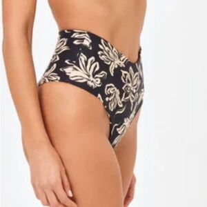 NEW L*SPACE High Tide Mystic Magnolia Black/Cream Floral Bikini Bottoms Size S